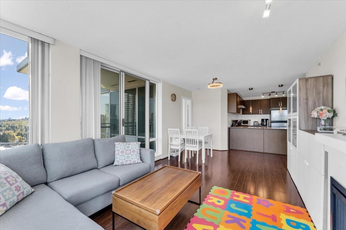 Property Photo: 9888 Cameron Street 1508 BC V3J 0A4