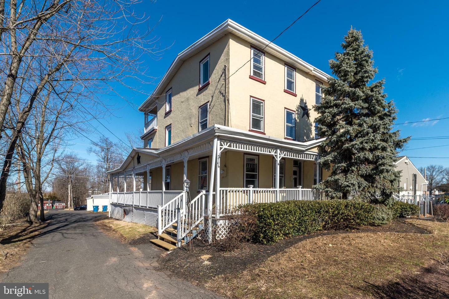 Property Photo: 706 E Walnut Street PA 19454