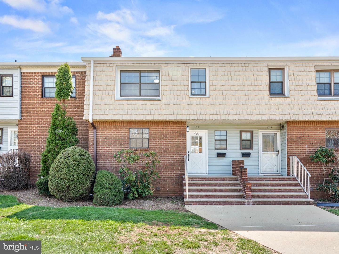 507 Windsor Court  Hillsborough NJ 08844 photo