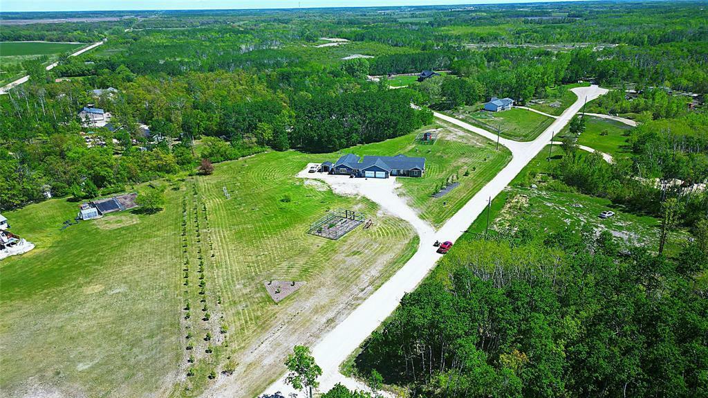 Property Photo: 25 Twilight Drive MB R0A 1T0