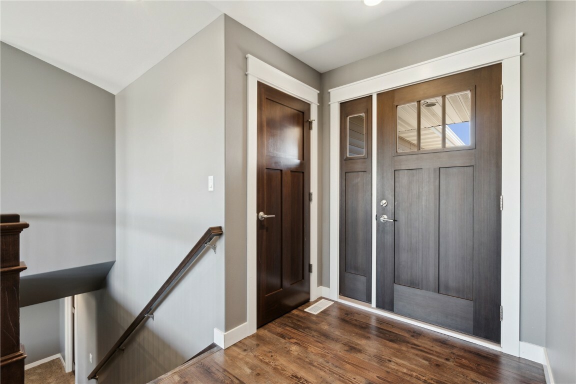 Property Photo: 2786 Creekview Trail IA 52324