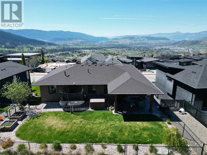 Photo de la propriété:  7144 Apex Drive  BC V1B 4E4 