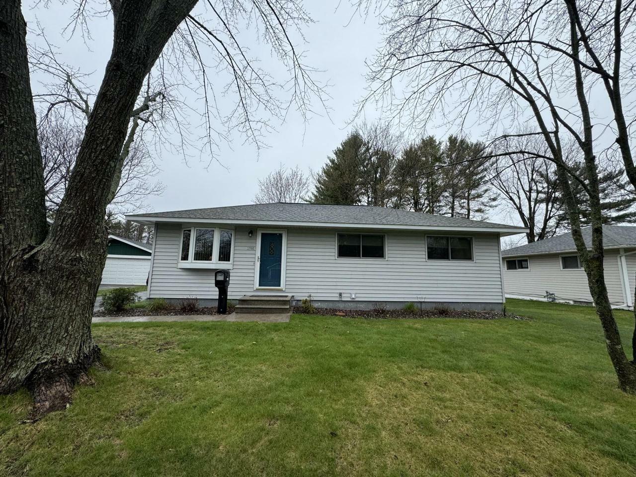 Property Photo: 1702 Mathews Street WI 54452