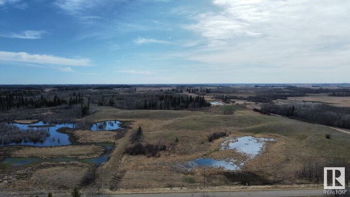 Property Photo: 56219 RR 211 AB T8A 0Z7