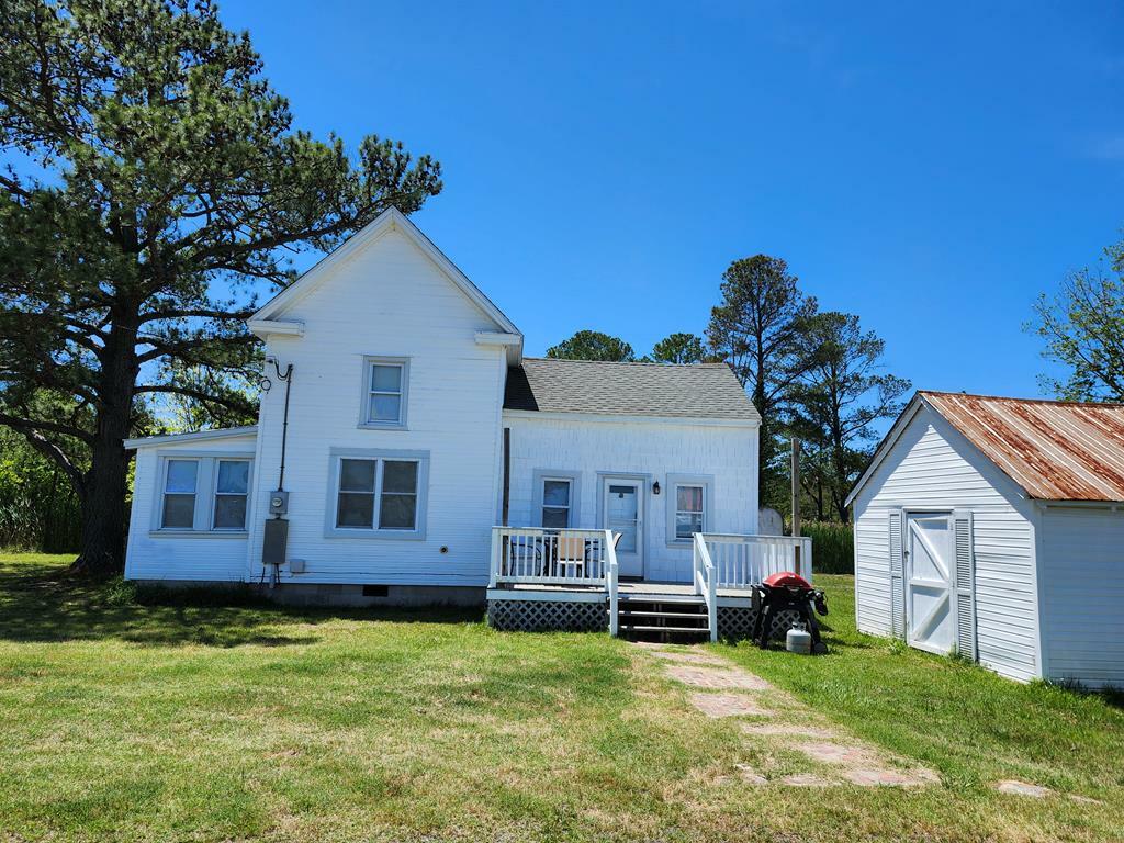 Property Photo: 20164 Deep Creek Rd VA 23417