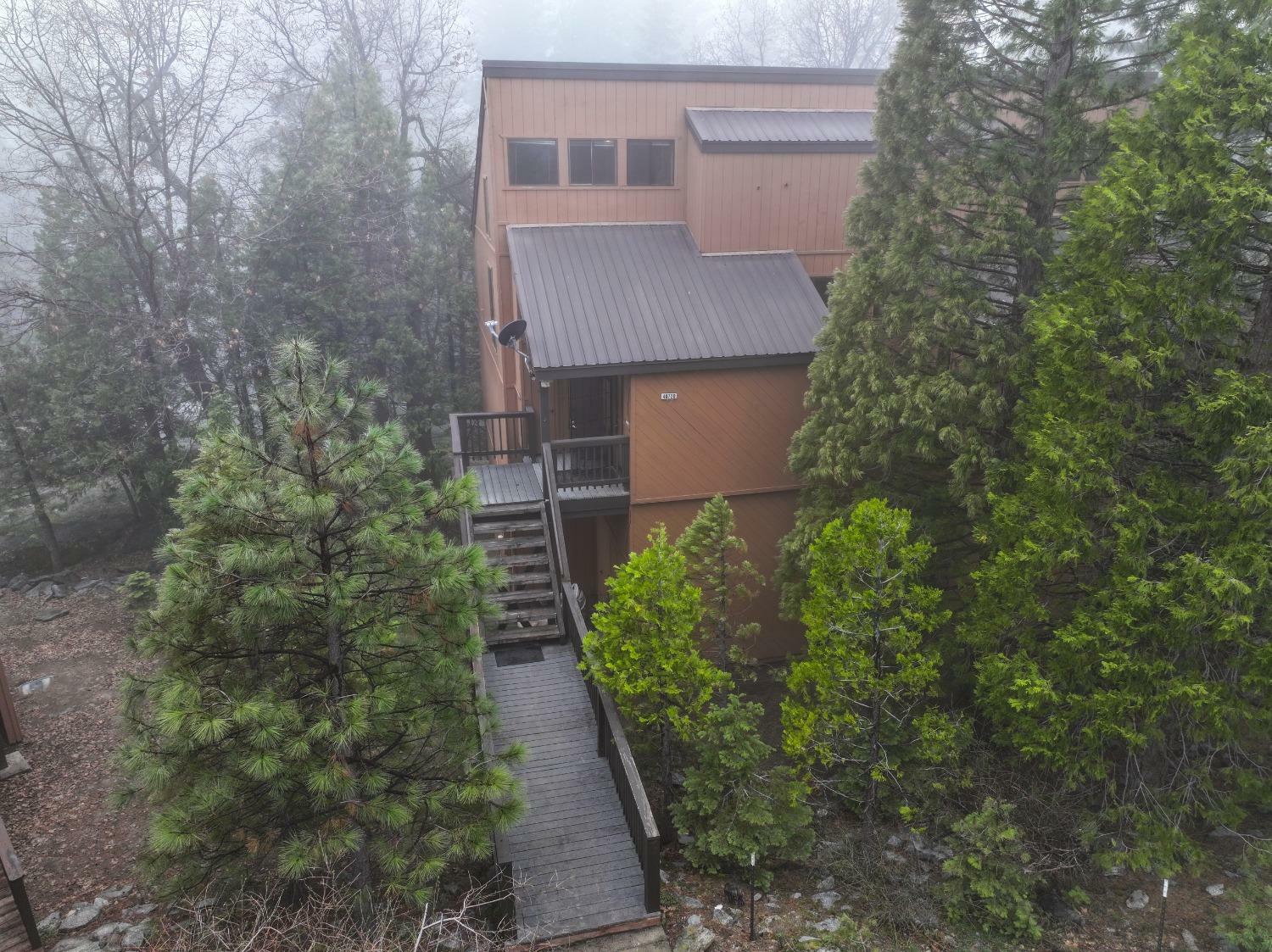 Property Photo: 40720 Oakwoods Ln CA 93664