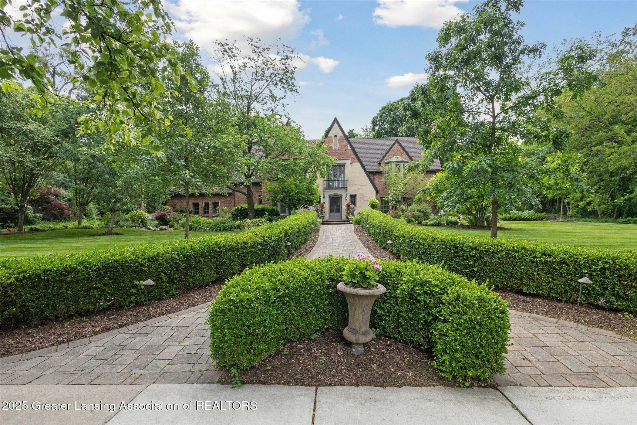Property Photo: 728 Audubon Road MI 48823