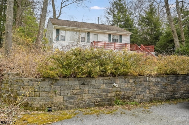 Property Photo: 16 Hampton Rd NJ 07421