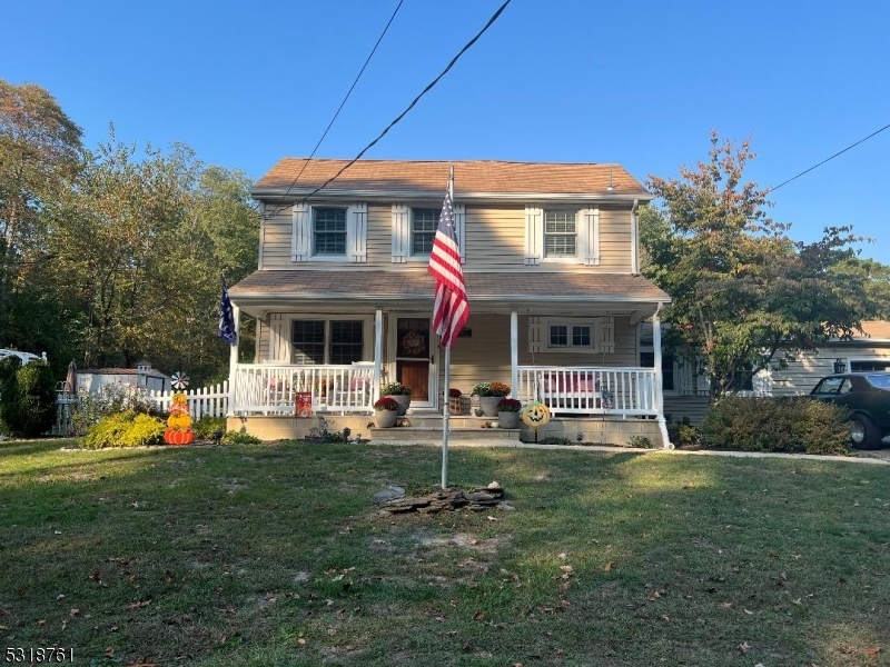 Property Photo: 840 Farmingdale Rd NJ 08527