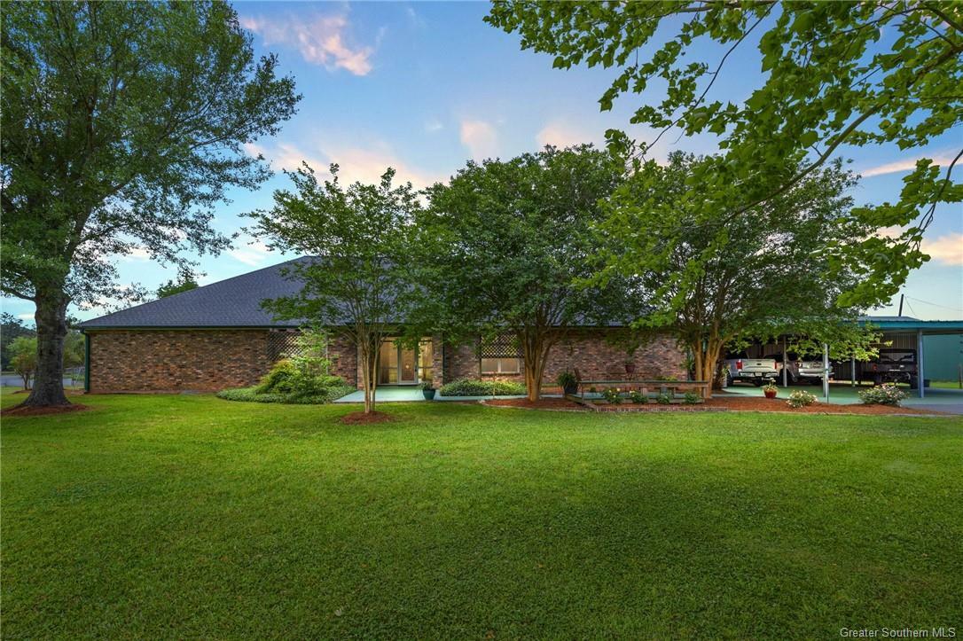 Property Photo: 4460 Hickory Branch Road LA 70611