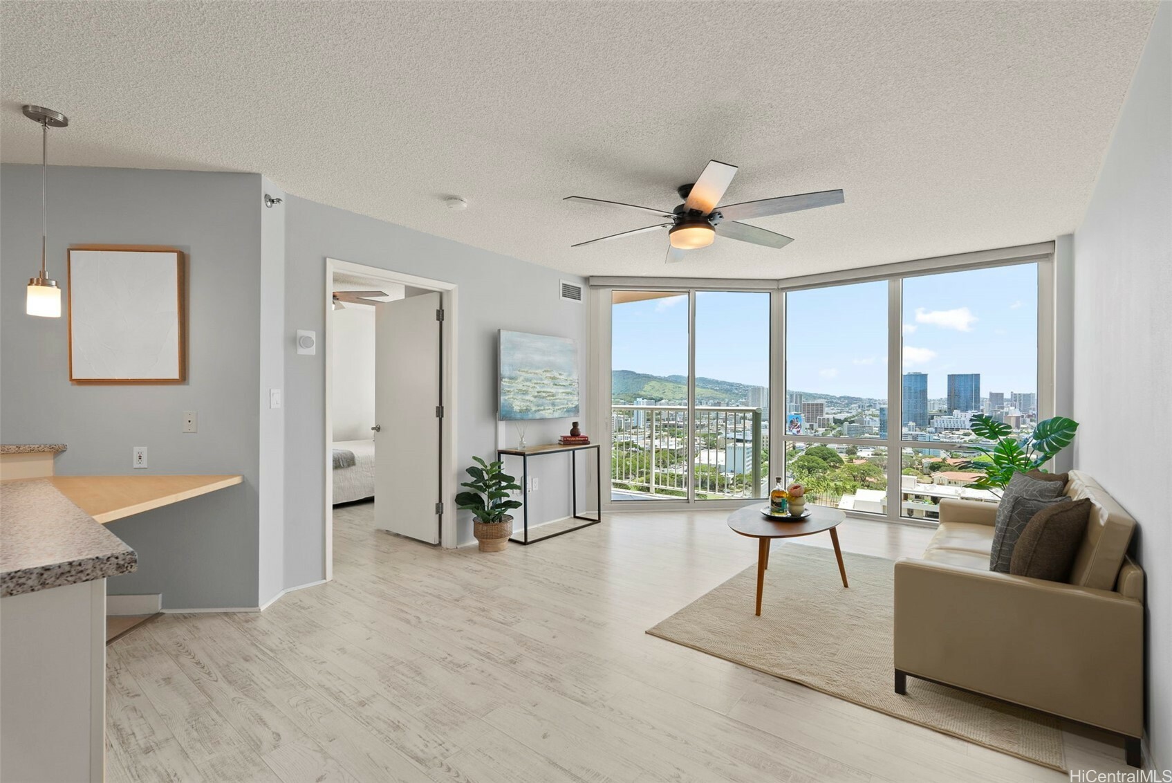 Property Photo: 801 S King Street 2701 HI 96813