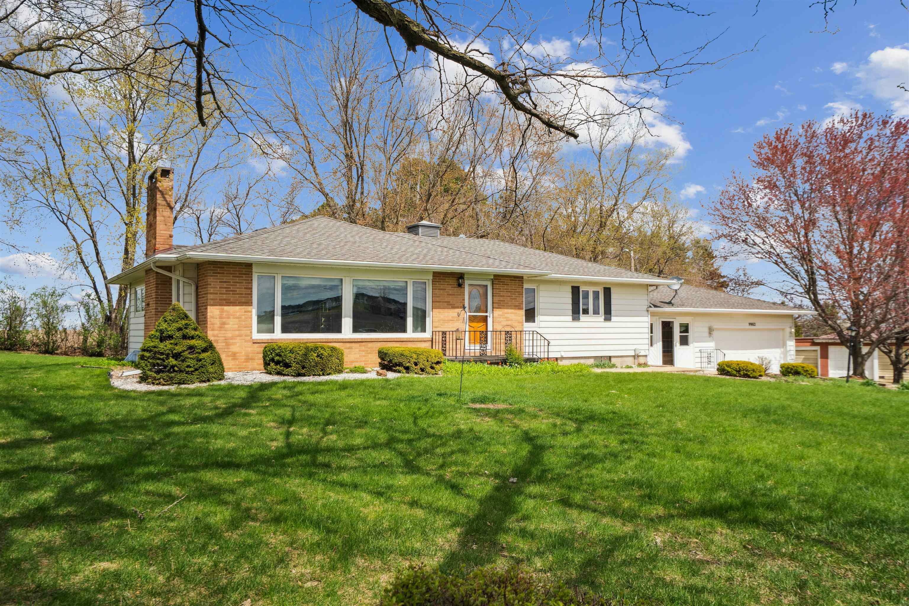 Property Photo: 9902 University Avenue IA 50613