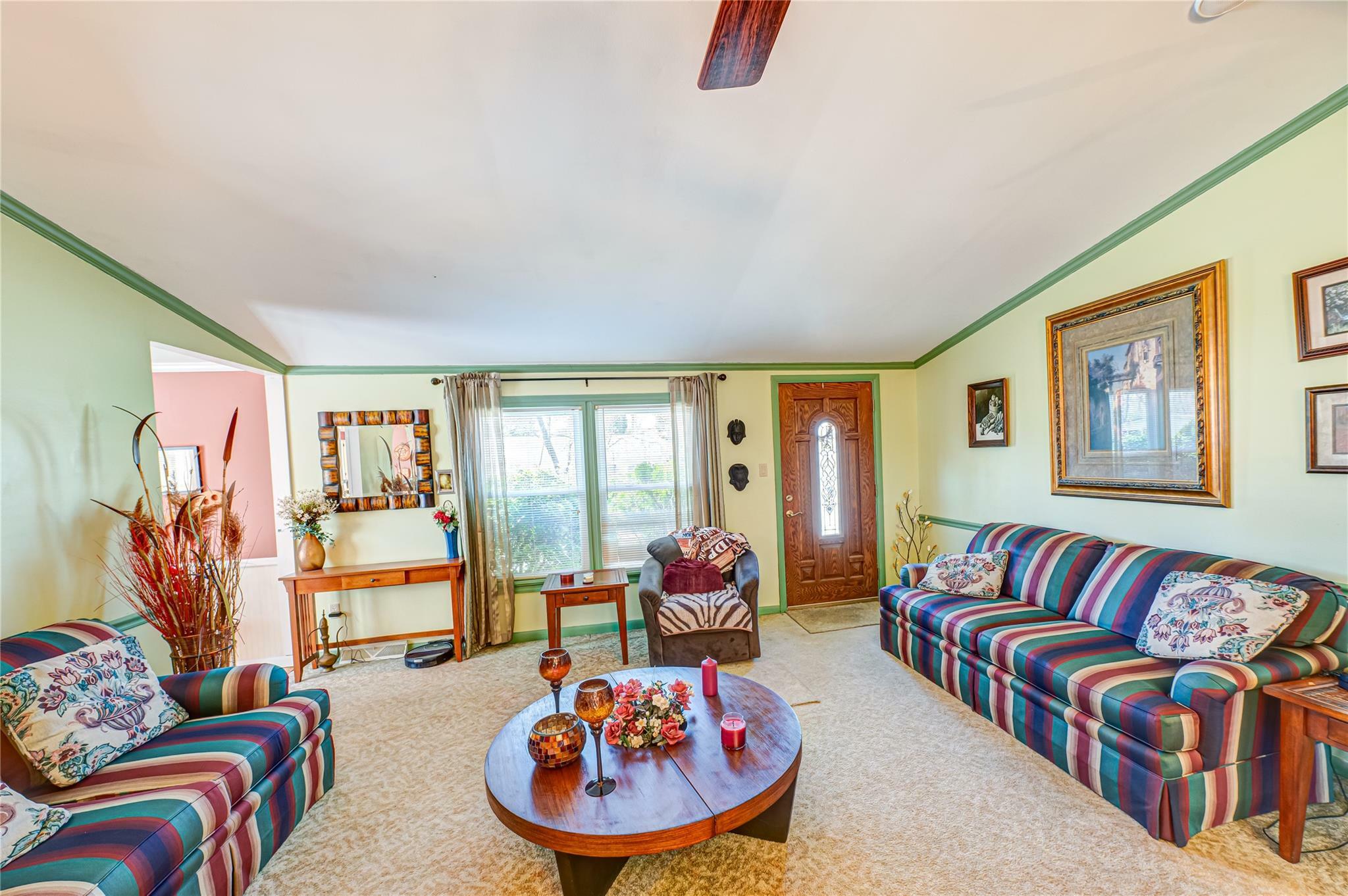 Property Photo: 1407 Middle Road 6 NY 11933