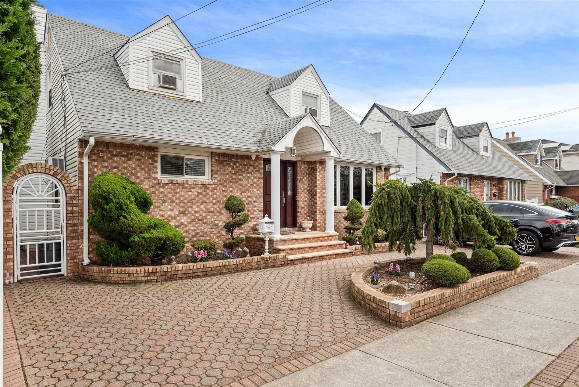 157-11 85th Street  Howard Beach NY 11414 photo