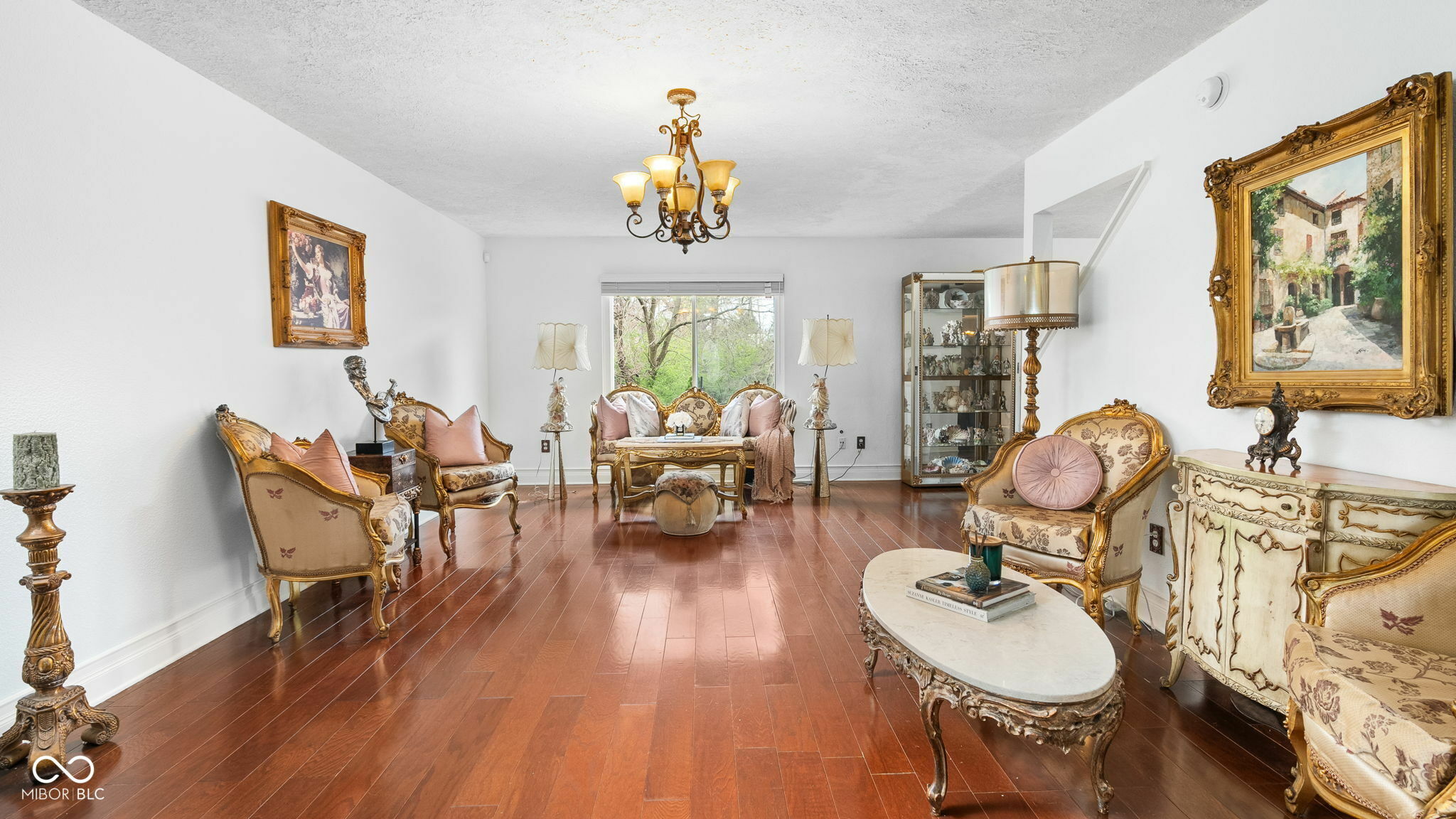 Property Photo: 4417 Barharbor Court IN 46268
