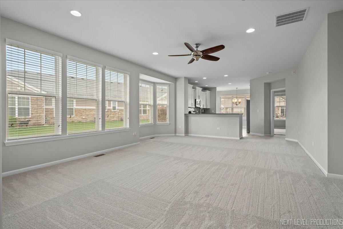 Property Photo: 4011 Sumac Court IL 60564