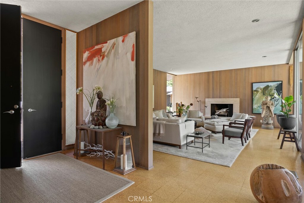 Property Photo: 799 Hillview Way CA 95926