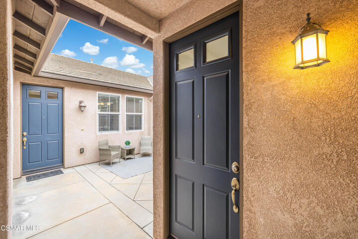 Property Photo: 1575 Silver Shadow Drive CA 91320