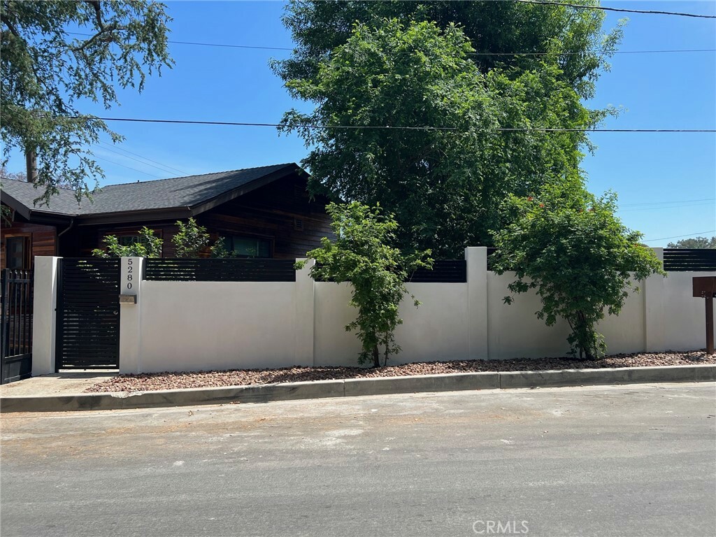 Property Photo: 5280 Campo Road CA 91364