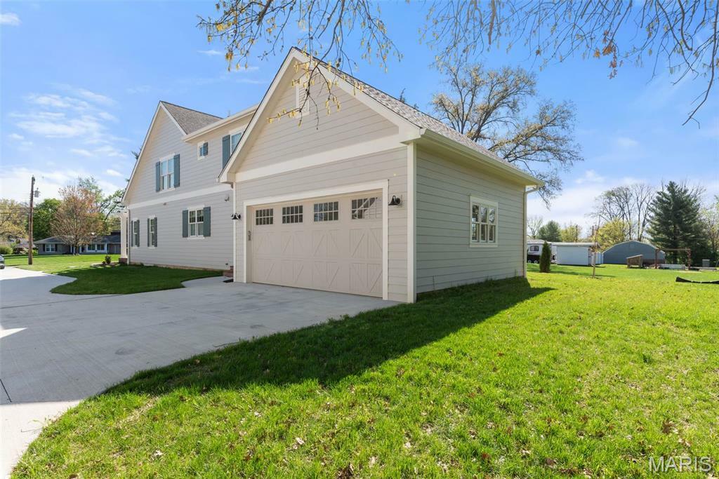 Property Photo: 9870 E Concord Road MO 63128