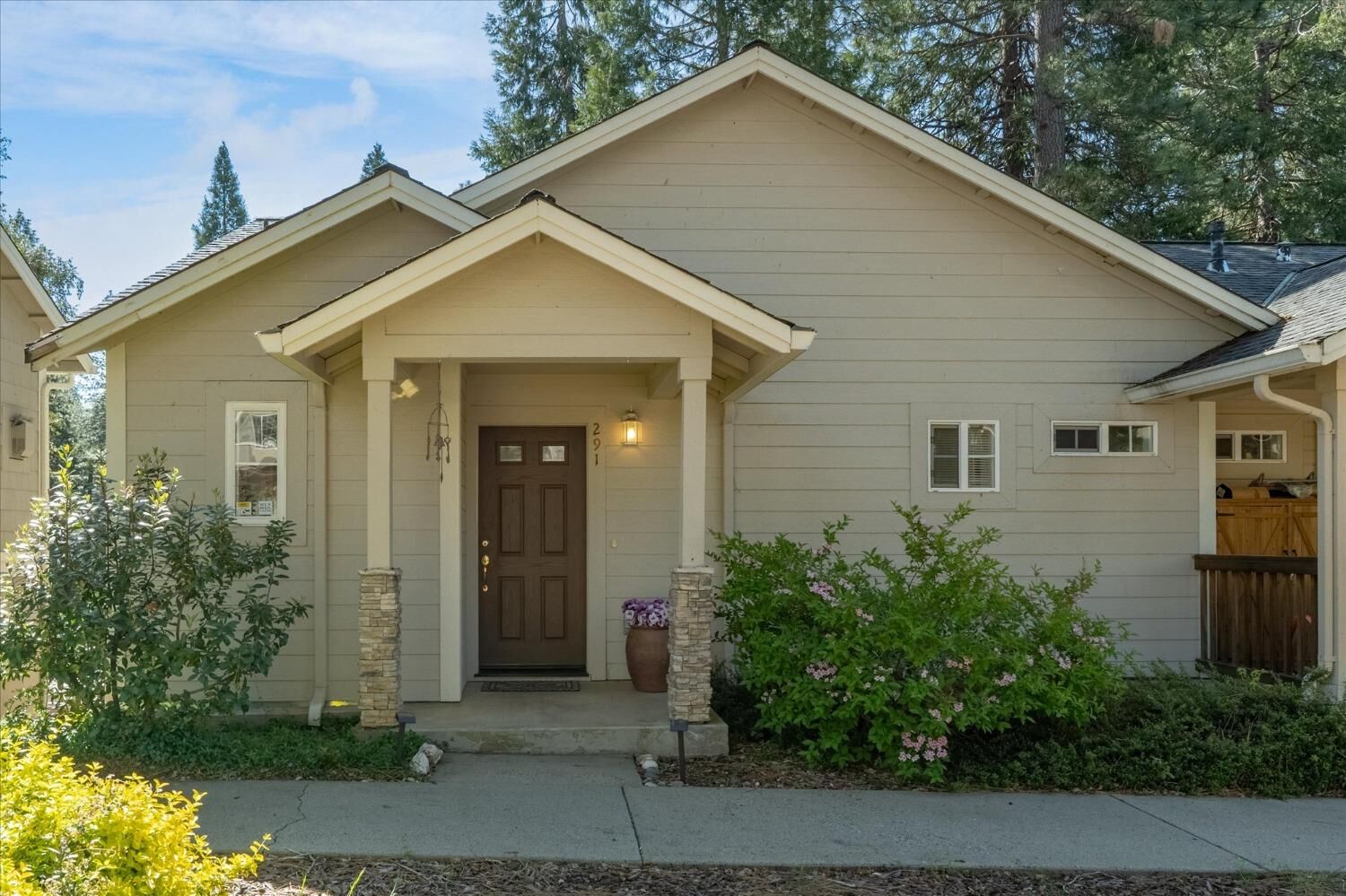 Property Photo:  291 Fairway Village Drive  CA 95247 