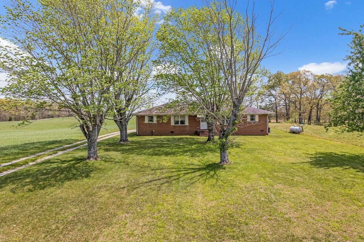 1110 Pomroy Rd  Manchester TN 37355 photo