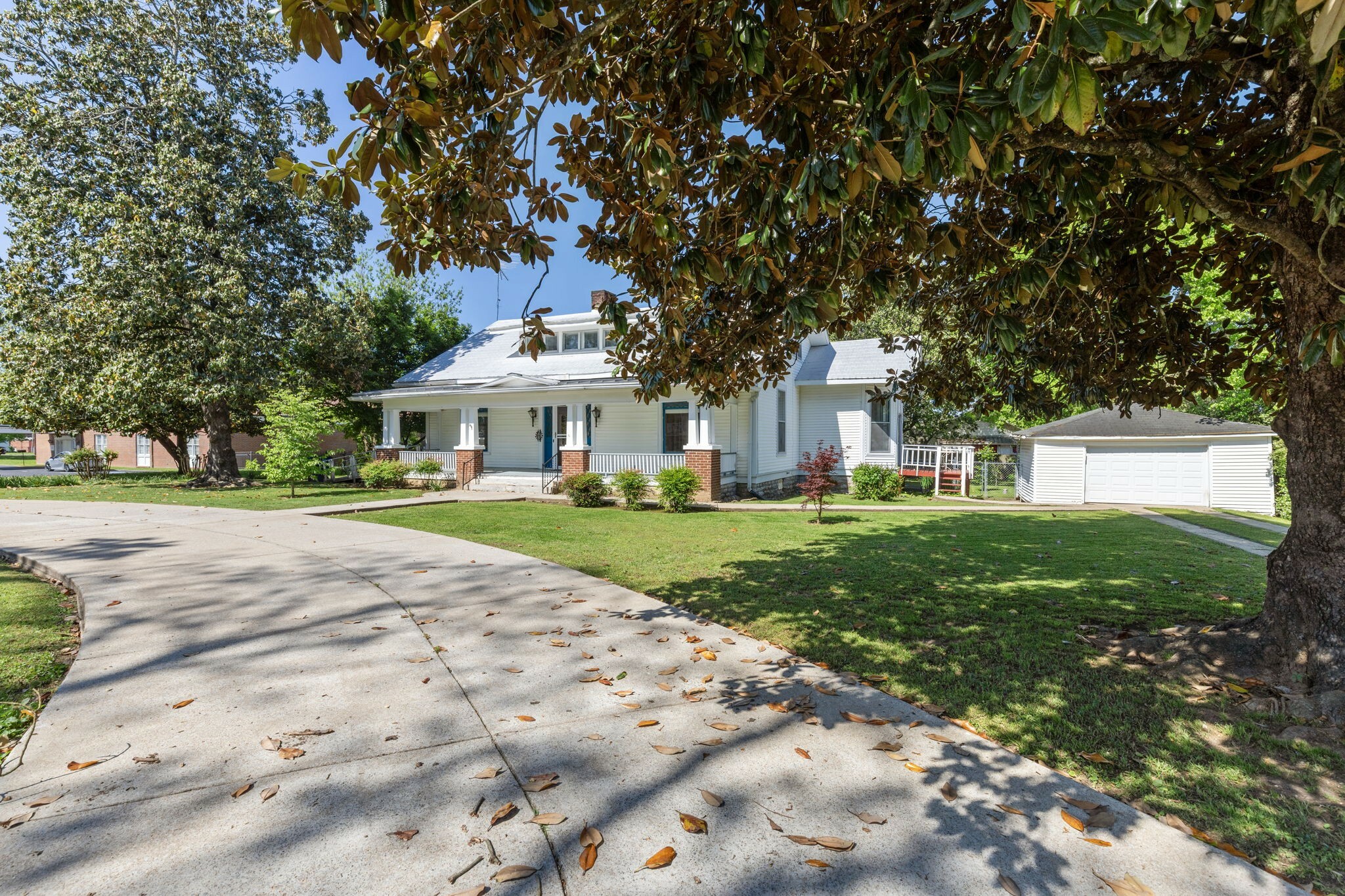 Property Photo: 611 N Jefferson St TN 37160