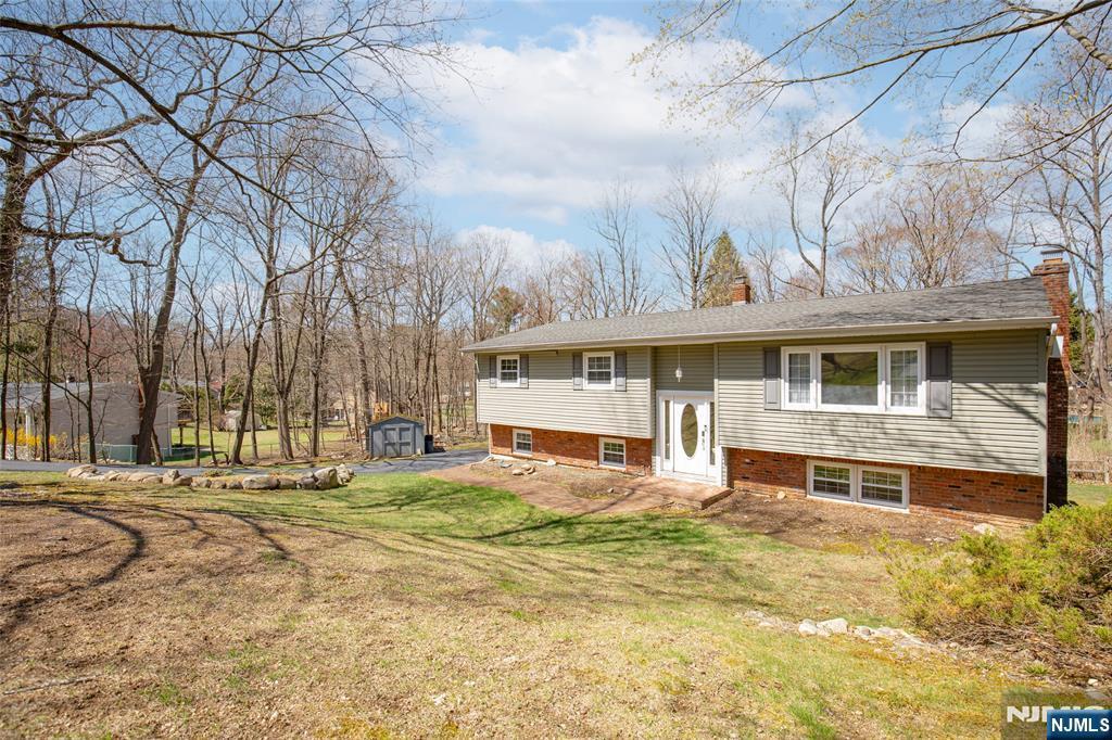Property Photo:  11 Osage Road  NJ 07436 