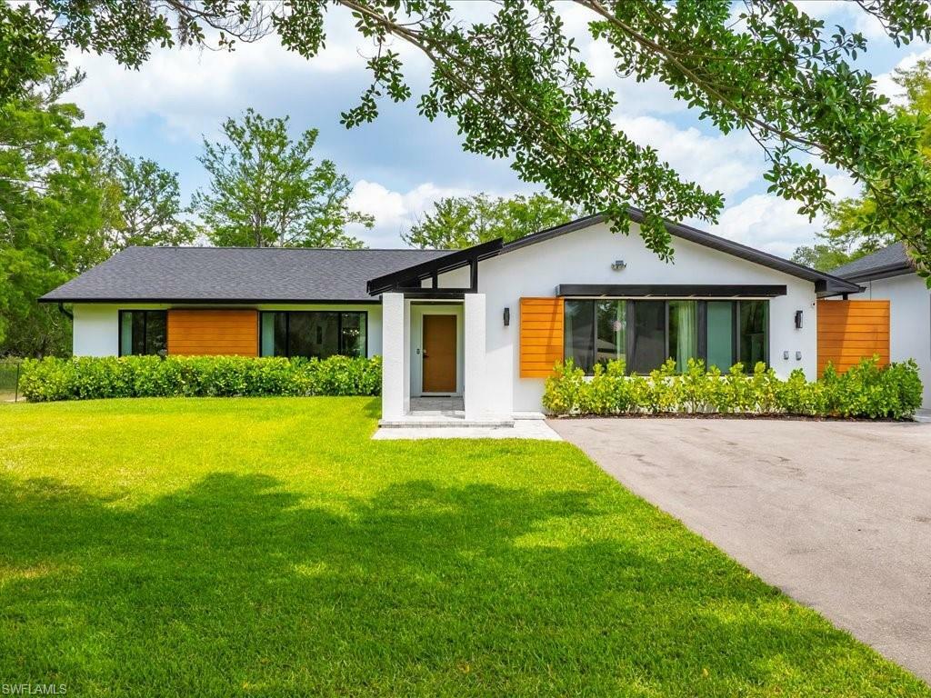 Property Photo: 5237 Cherry Wood Dr FL 34119