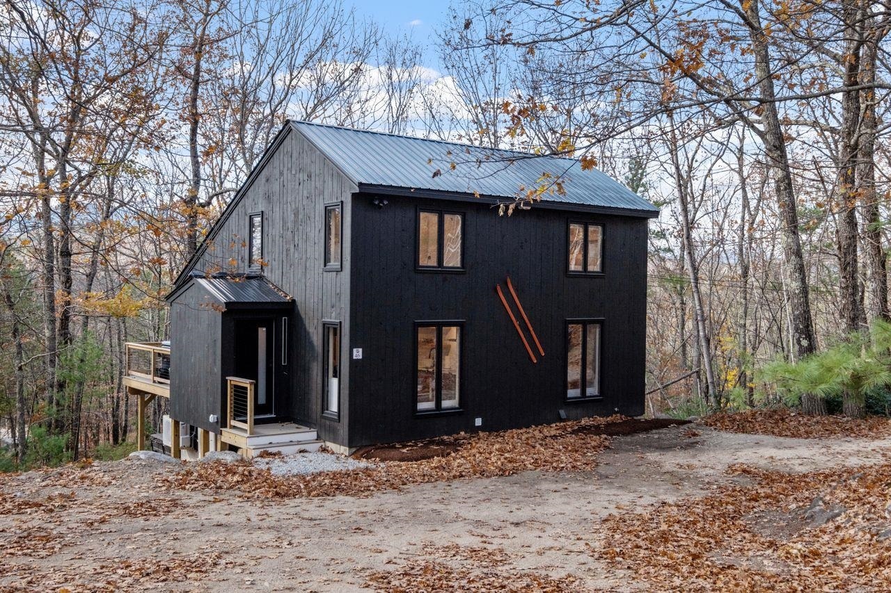 Property Photo: 46 Huttwil Drive NH 03849