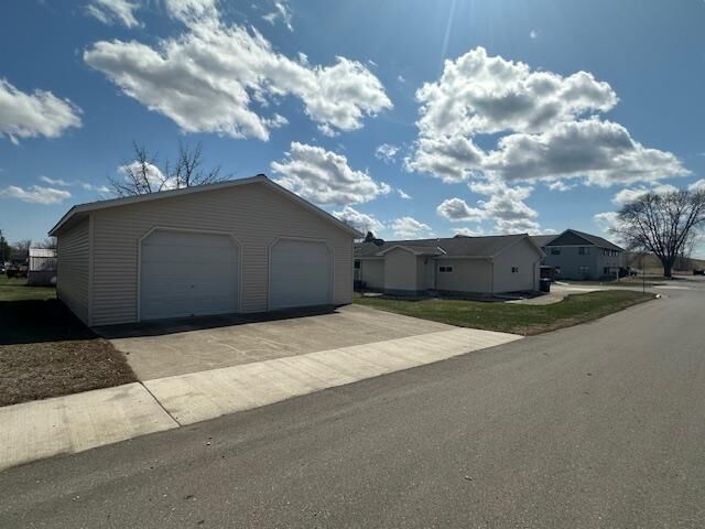 Property Photo:  701 3rd Street  MN 56311 