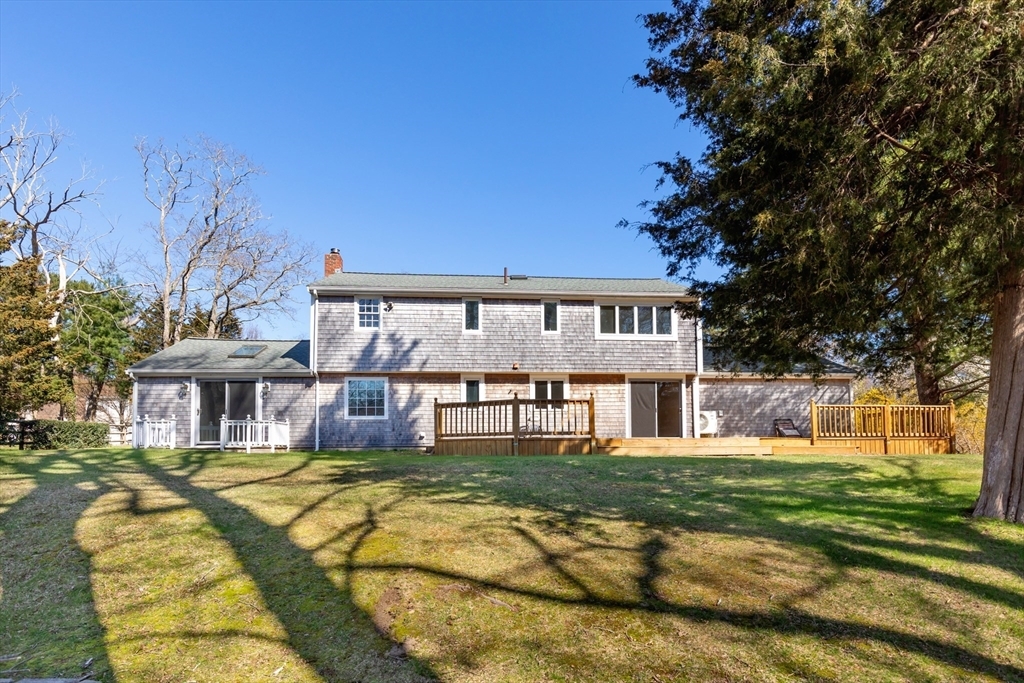 Property Photo: 32 Presidential Cir MA 02050