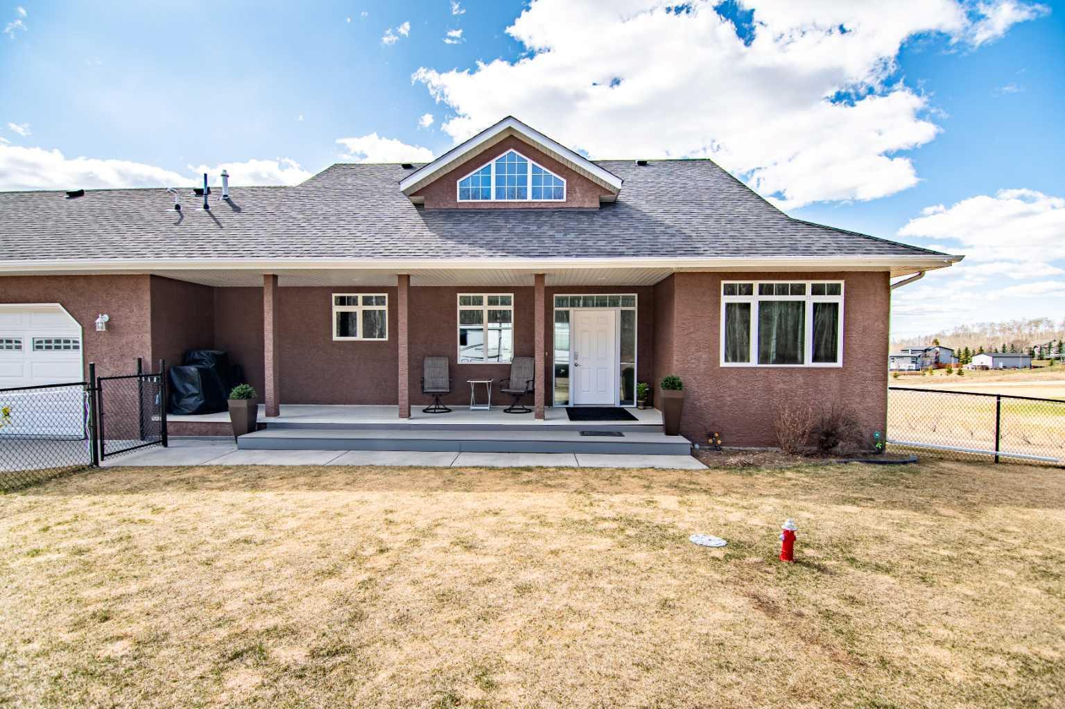 Property Photo: 533 Birch Close AB T4S 1R6