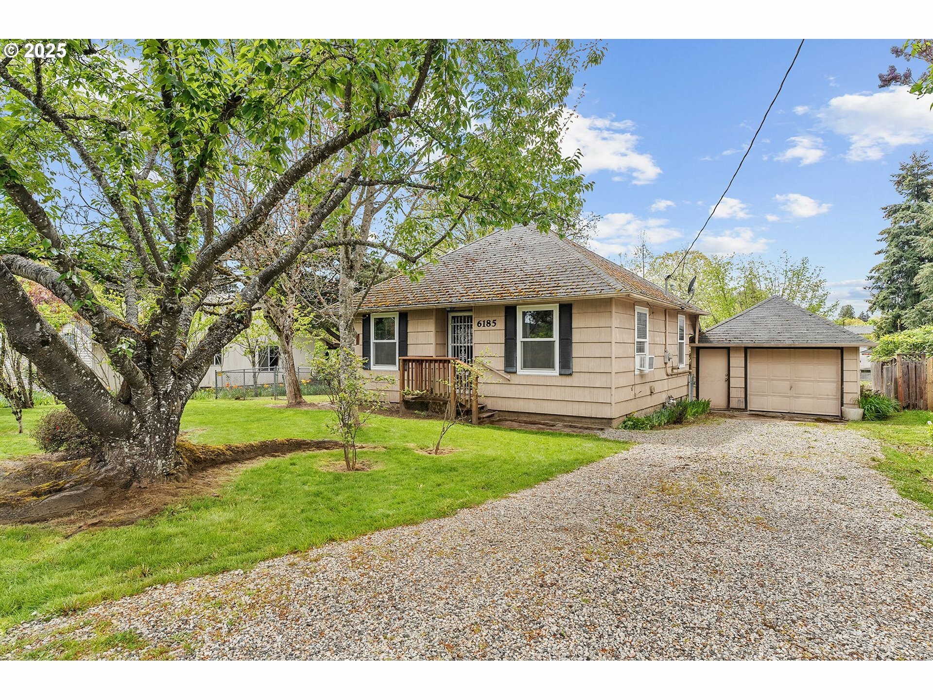 Property Photo: 6185 SW Main Ave OR 97008