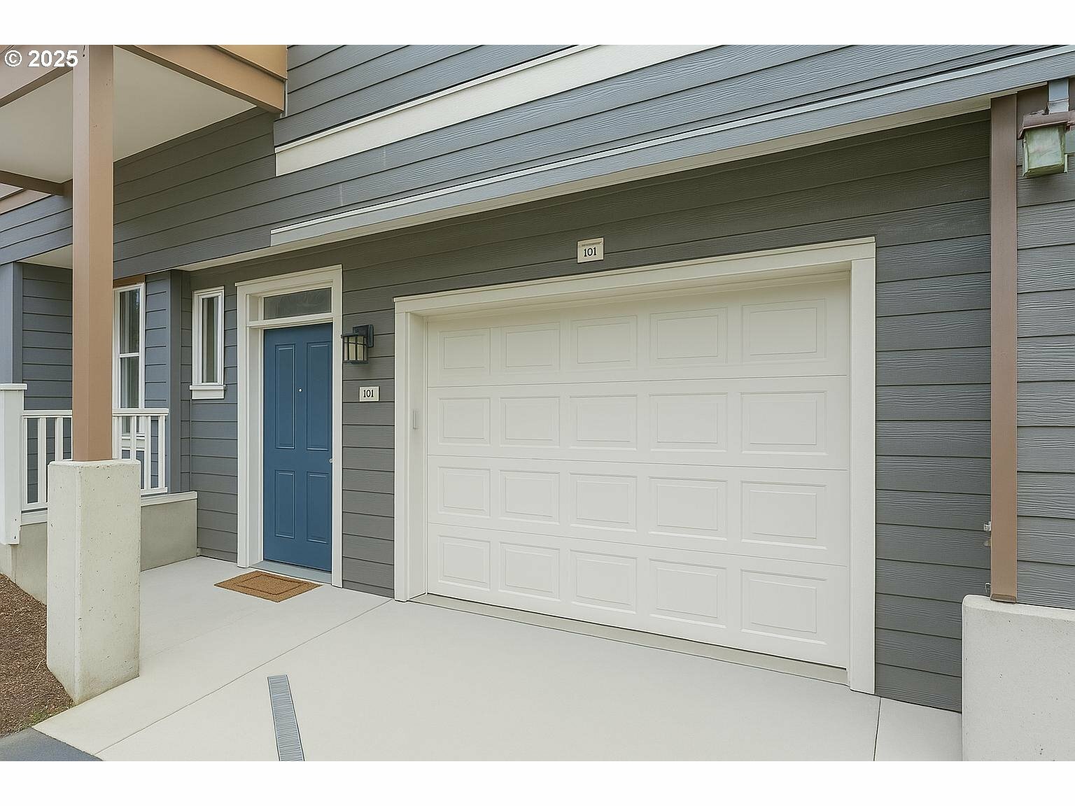 Property Photo: 10800 SE 17th Cir H101 WA 98664
