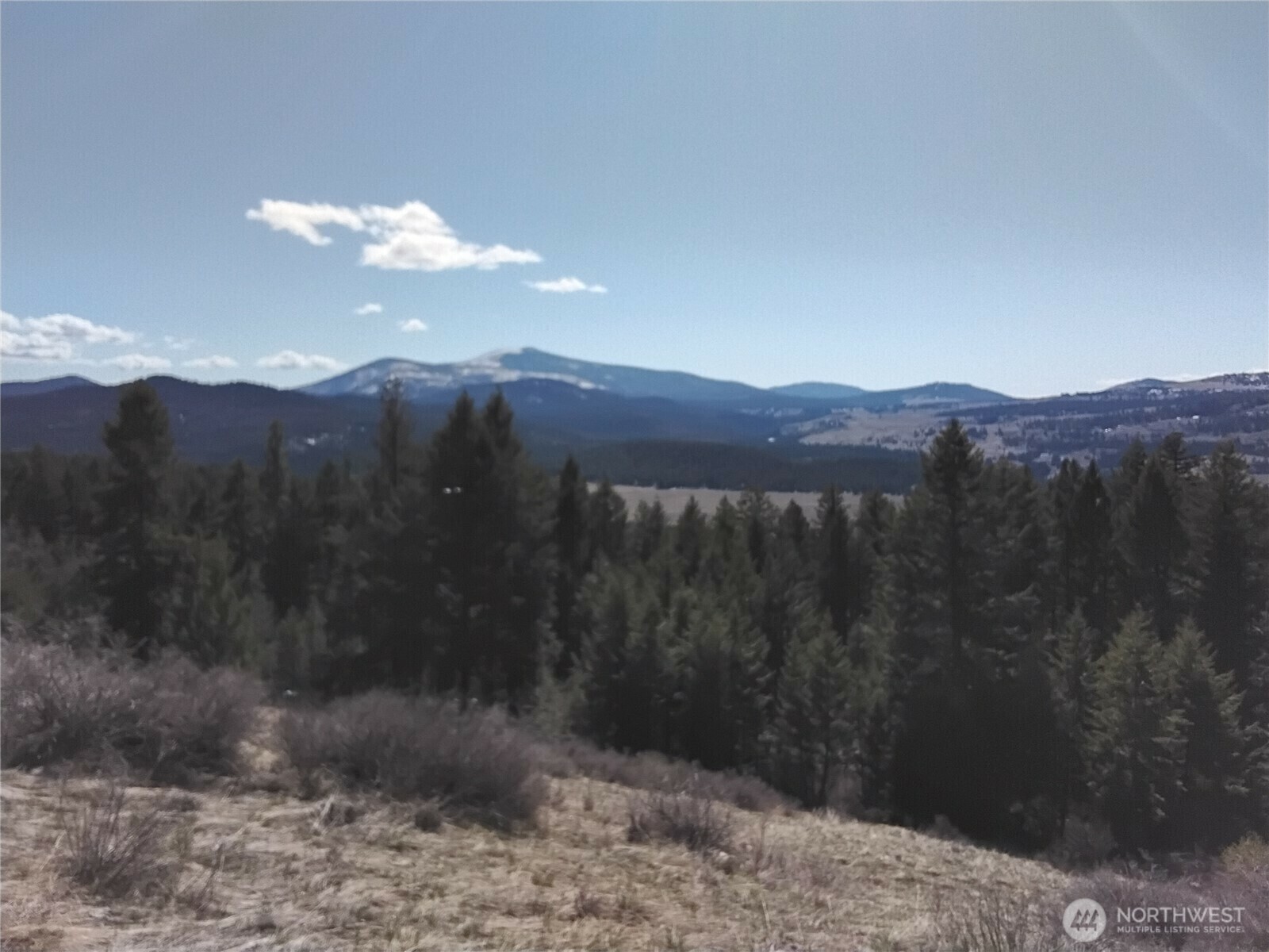 Property Photo: 26 Mule Deer Ridge Road WA 98844