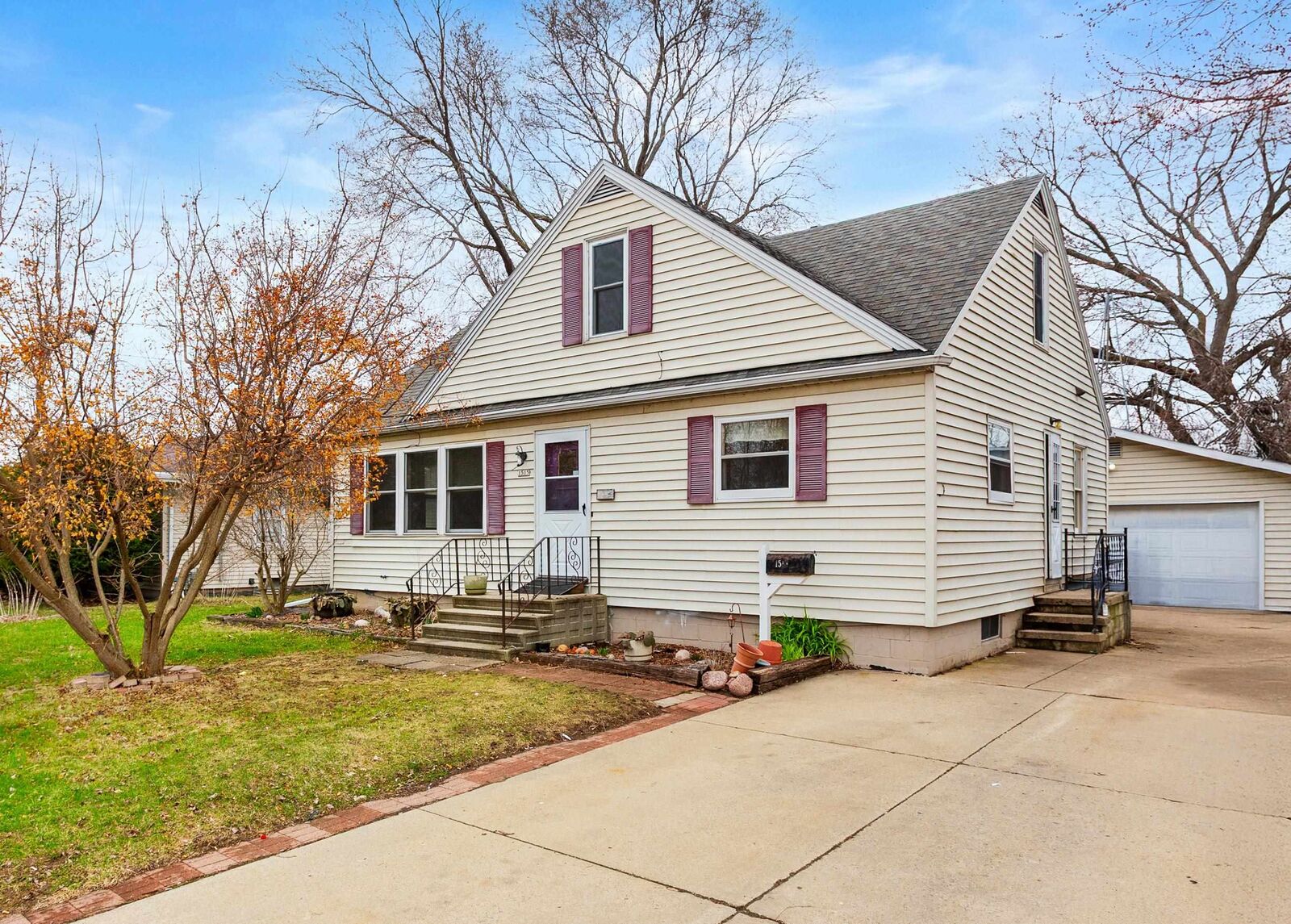 Property Photo:  1515 Hazel Street  WI 54901-3162 