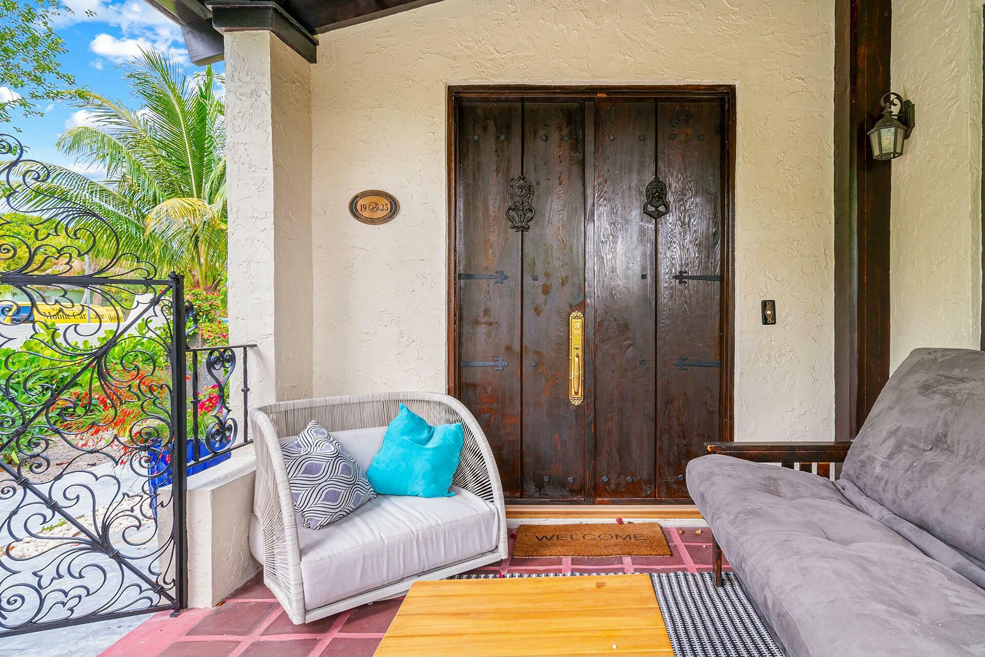 Property Photo: 3714 S Olive Avenue FL 33405