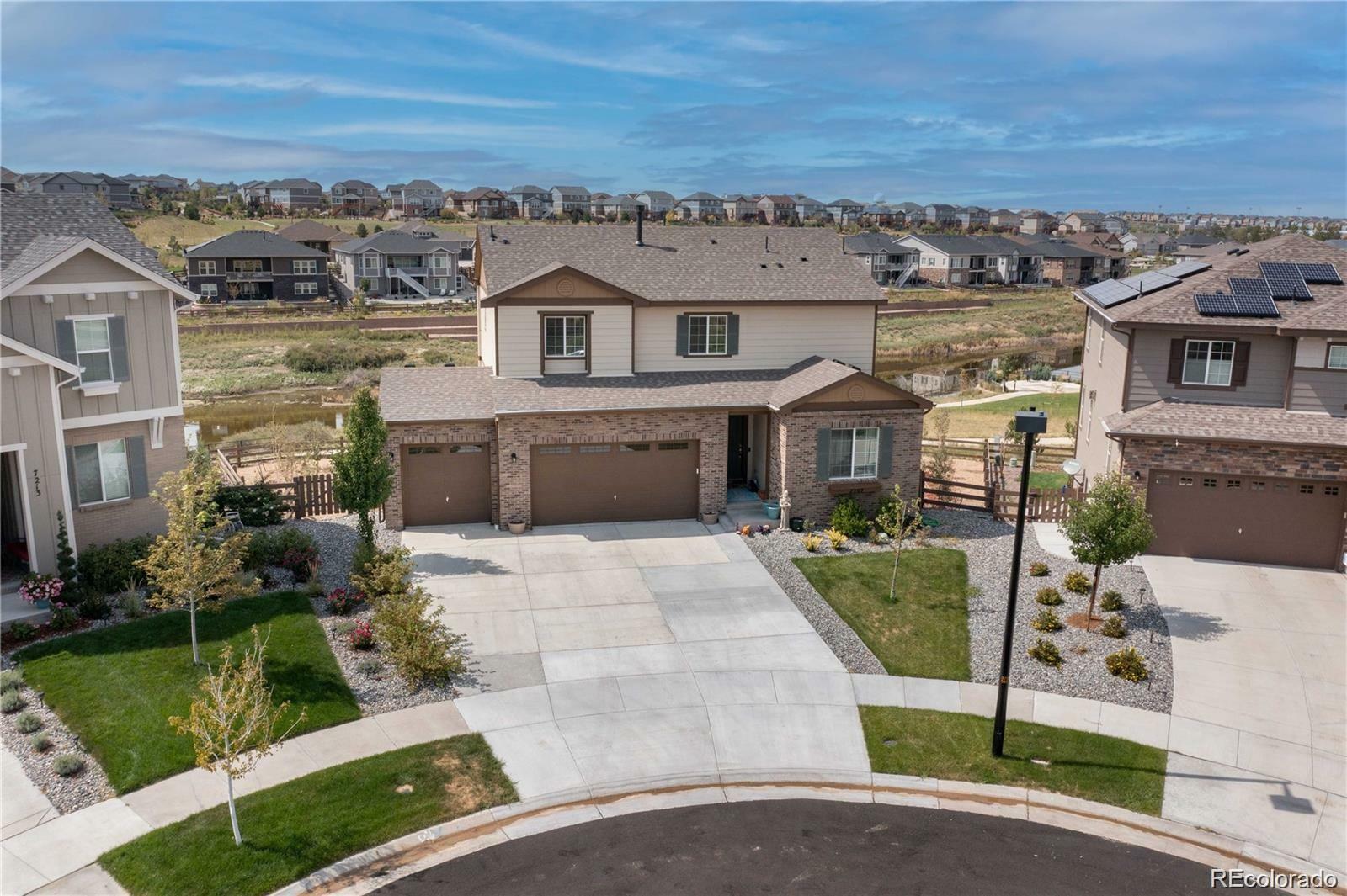 Property Photo: 7207 S Scottsburg Way CO 80016