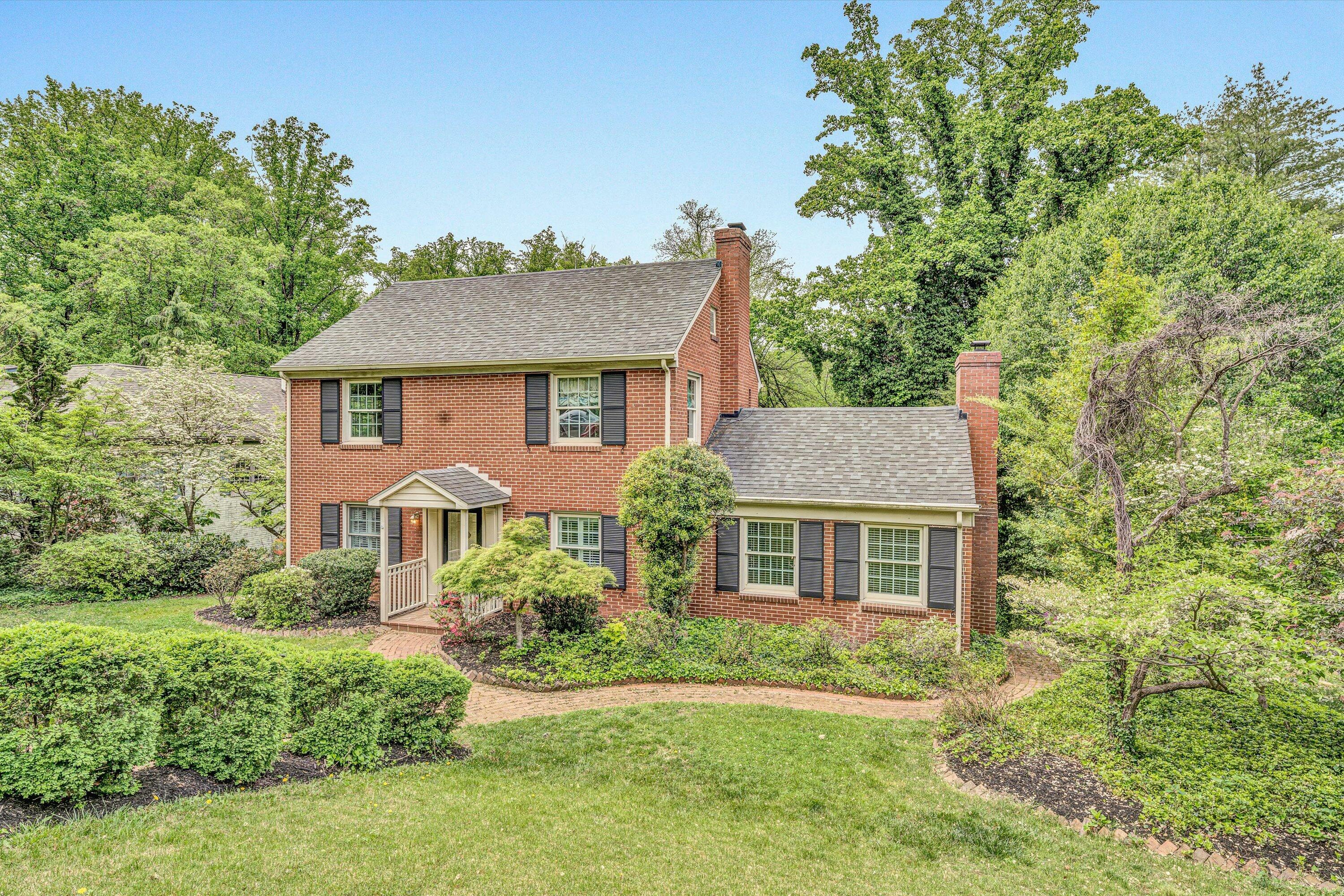 2833 Longview Ave SW  Roanoke VA 24014 photo