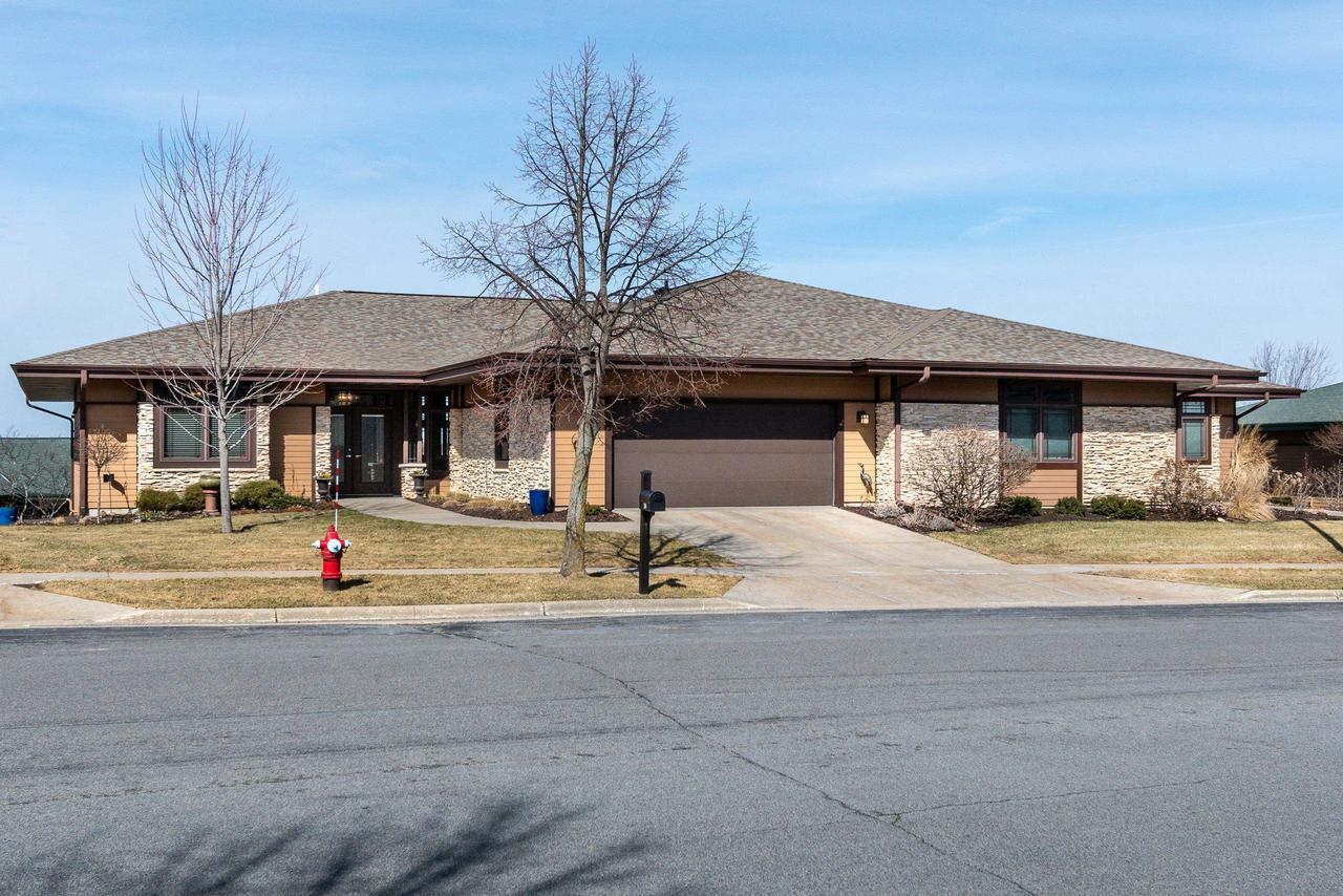 Property Photo: 34 Hawks Landing Circle WI 53593