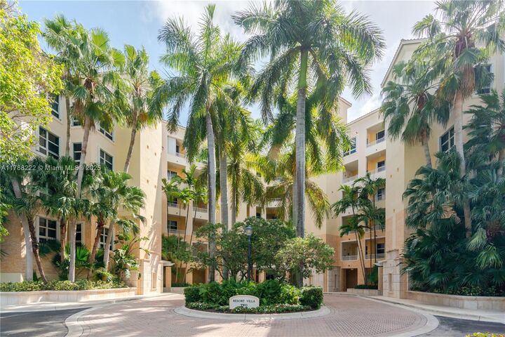 715 Crandon Blvd 306  Key Biscayne FL 33149 photo