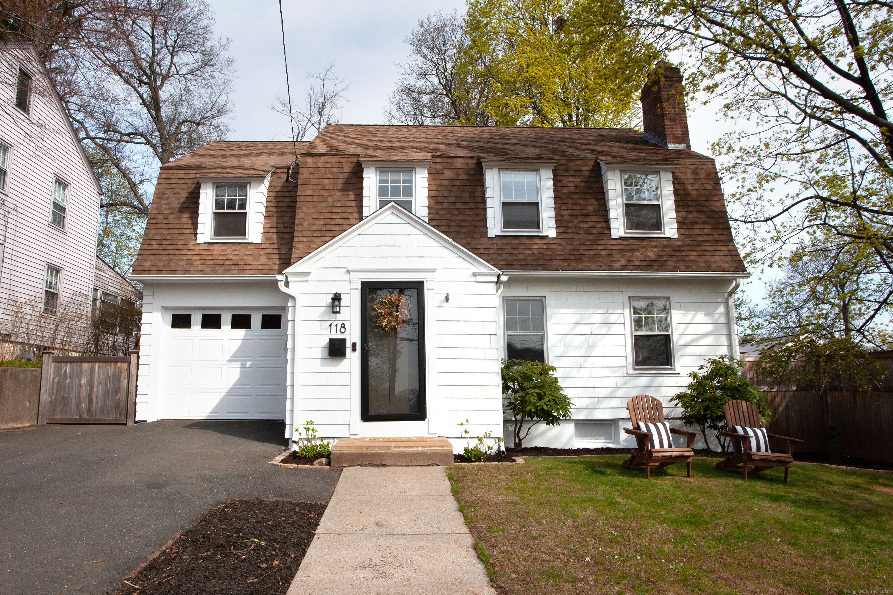 Property Photo: 118 Keeney Avenue CT 06107
