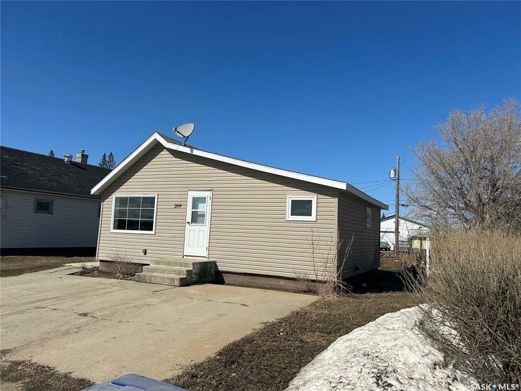 Property Photo: 209 1st Street SK S0E 0A5