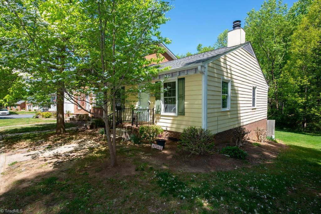 Property Photo: 4704 Lawndale Drive D NC 27455