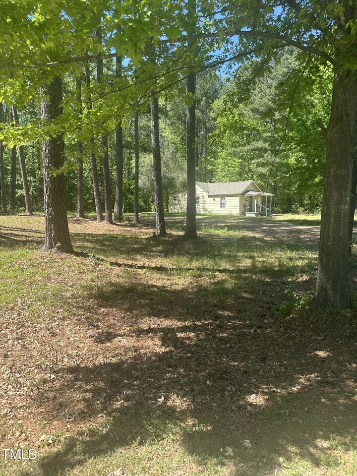 Property Photo: 4501 Duraleigh Road NC 27612