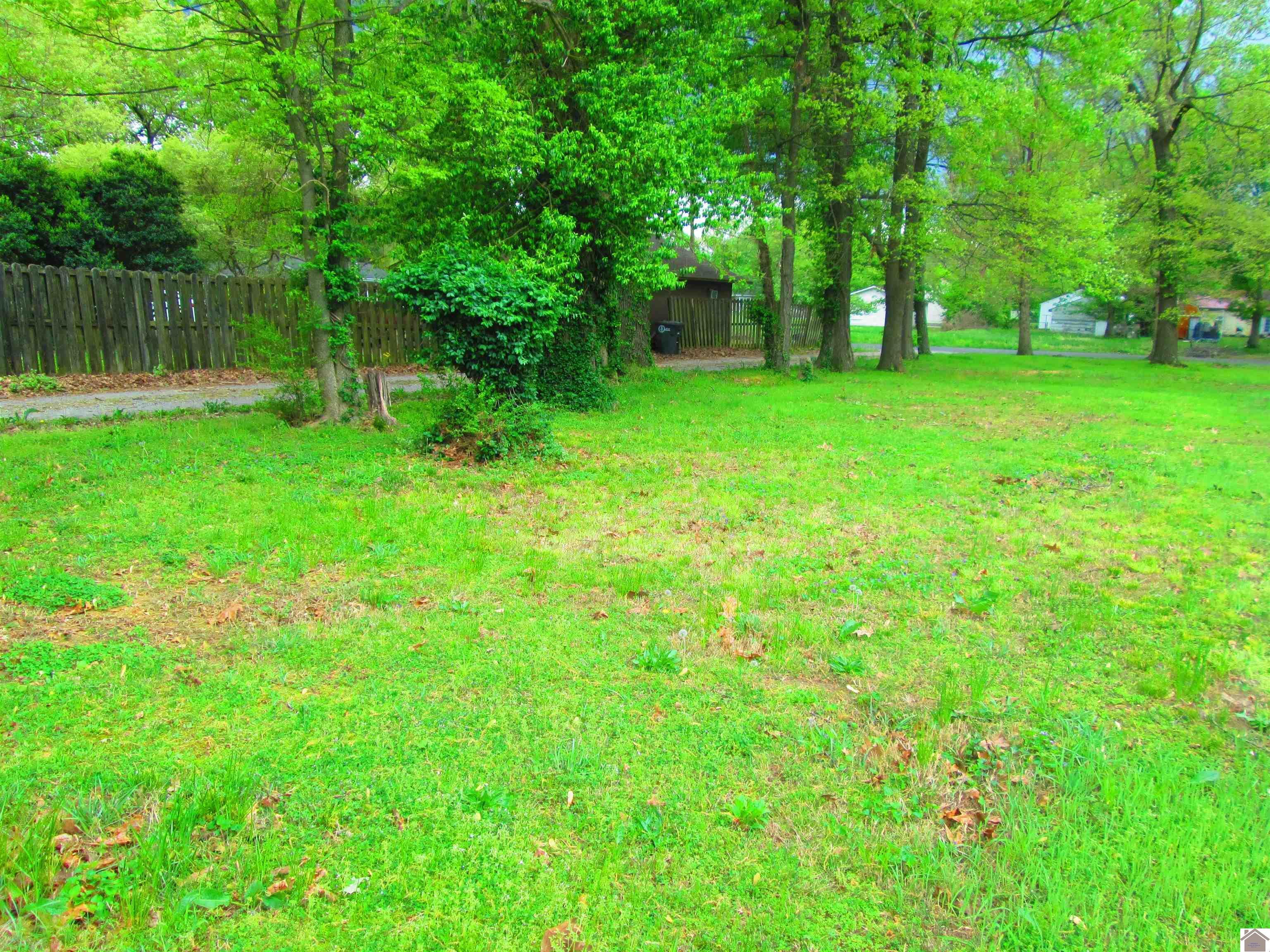 Property Photo:  1011,1013, 1015 S 30th St  KY 42001 