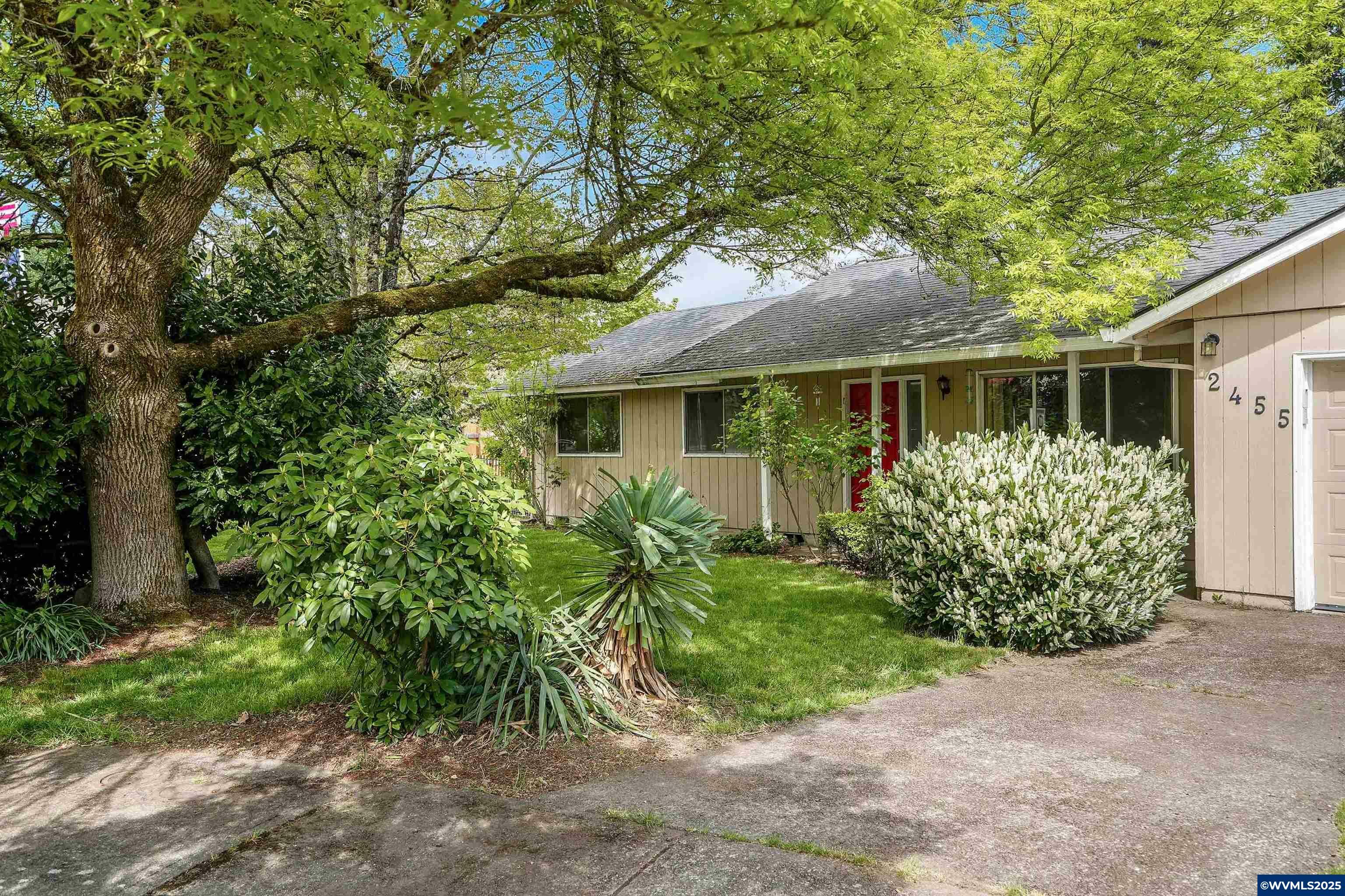Property Photo: 2455 La Jolla Ct NW OR 97304