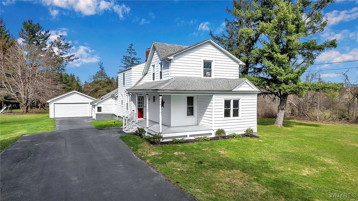 Property Photo: 1000 N Davis Road NY 14059