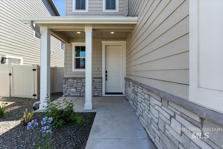 Property Photo:  6135 N Senita Hills Ave  ID 83646 